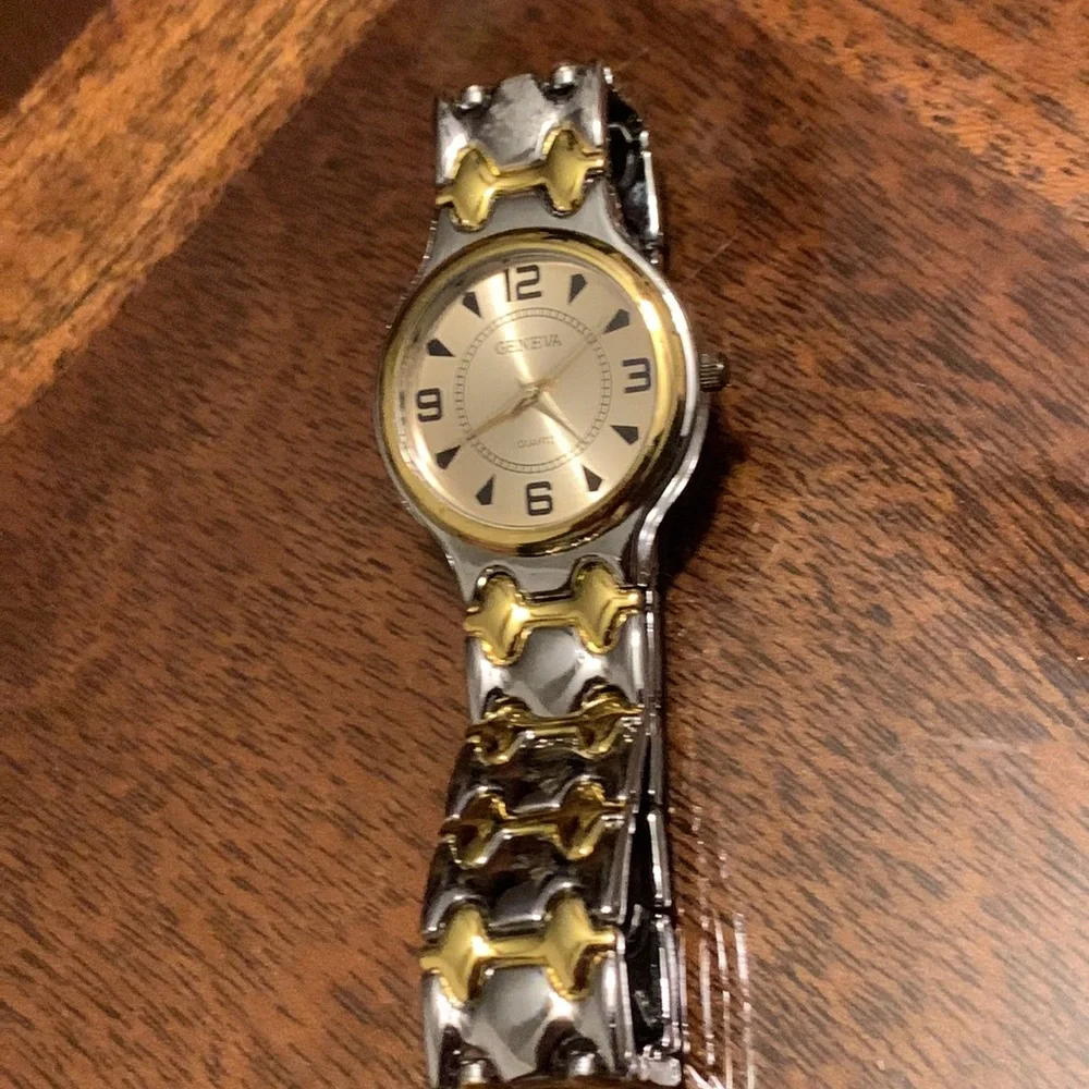 Vintage Designer Geneva Quartz Wrist Watch Gold Silver Tone